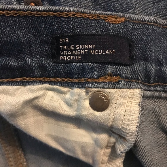 GAP True Skinny Jeans - Picture 3 of 4